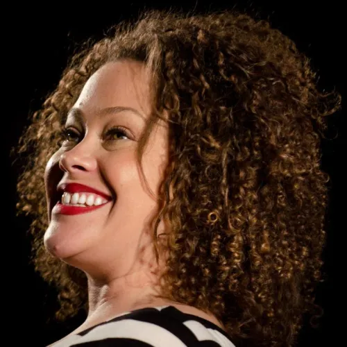 Suzi Q. Smith 